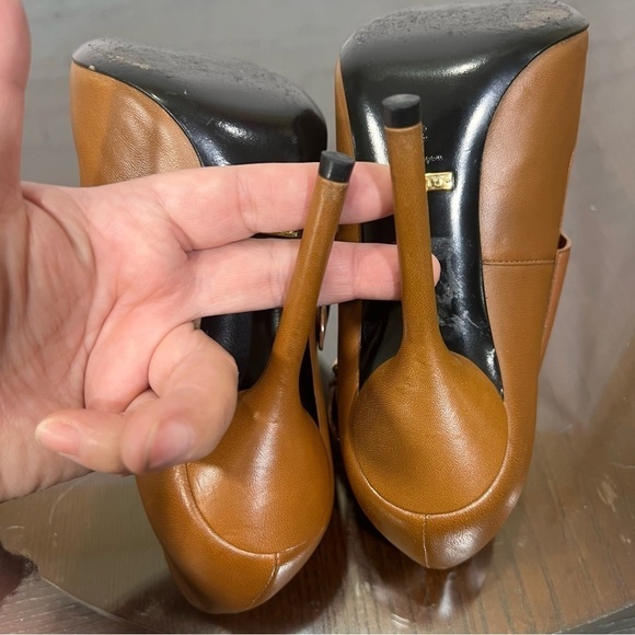 GUCCI gold studded TOM women’s ankle booties with super sexy 4” stilettos 7.5 - Picture 9 of 14